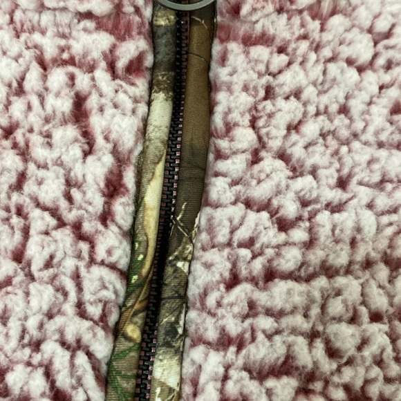 NWT  Soft, Lined, Sherpa Pullover - Picture 4 of 14